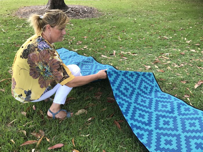 fold an extra large picnic mat