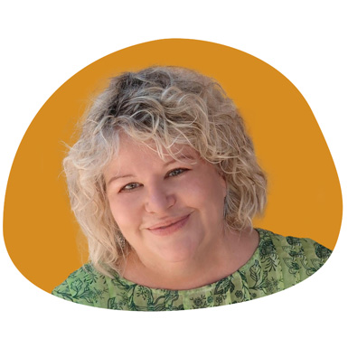 Julie - Customer Service