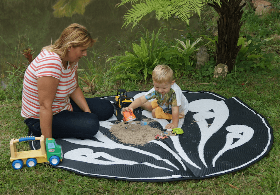 Plastic Outdoor Rugs are Inspired by Traditional Siapo Mats