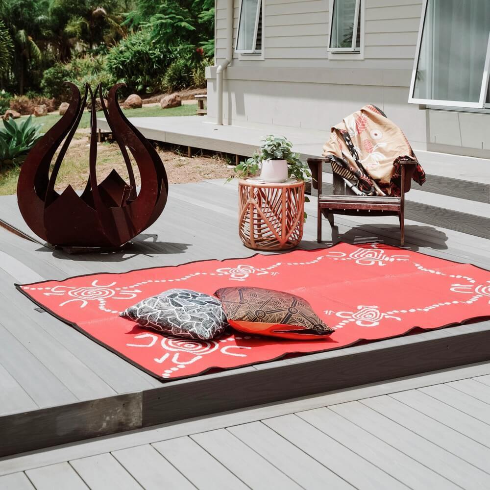 Tracks Mat 1.8m x 2.7m - Red/White