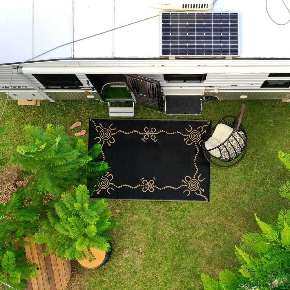 Tracks Mat 1.8m x 2.7m - Black/Fawn