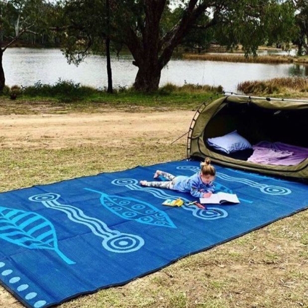 Gum Leaves & Waterholes Mat - Blue
