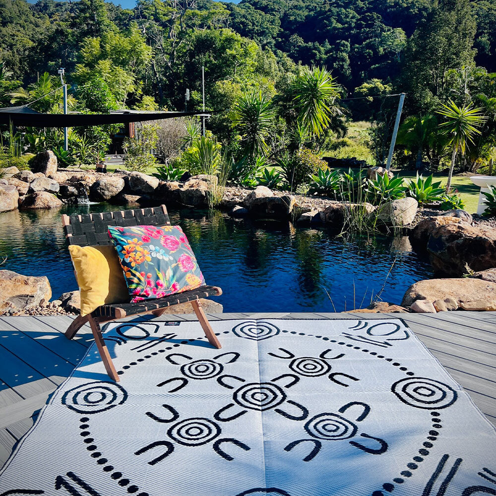 Gatherings Mat 1.8m x 1.8m - Black/White