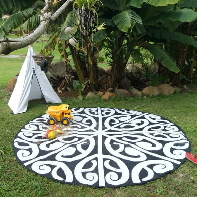 Korero Mat 2.7m - Black/White