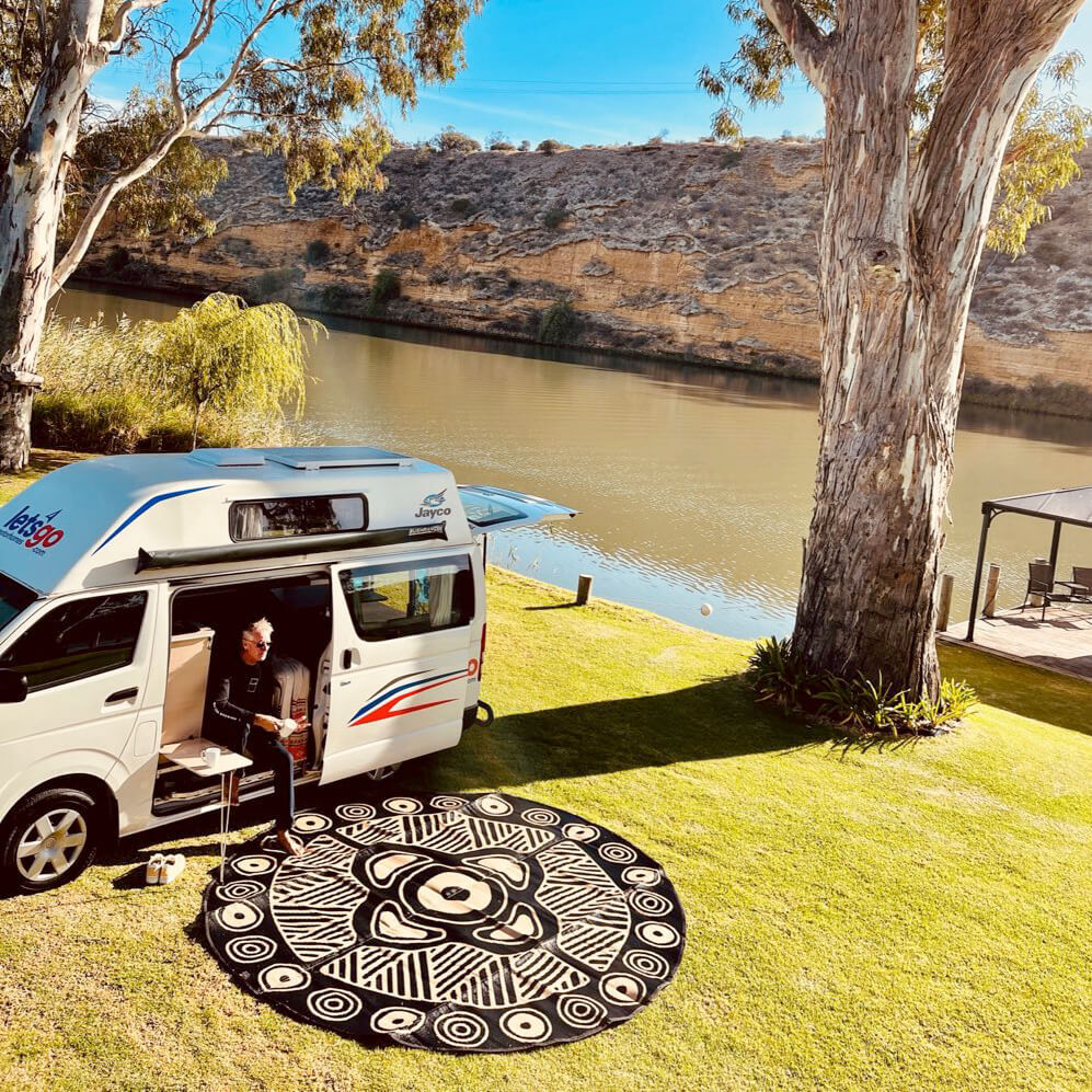 Connecting To Culture Mat 3m - Black/Sand