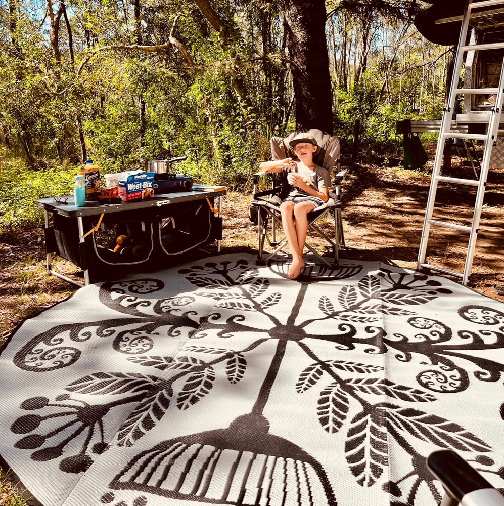 Kiwiana Mat 2.7m - Black/White