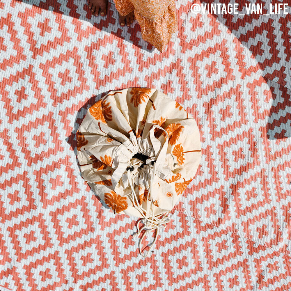Diamond Mat - Salmon/White